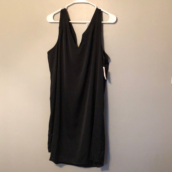 Old Navy Dresses & Skirts - NWT Old navy black dress
